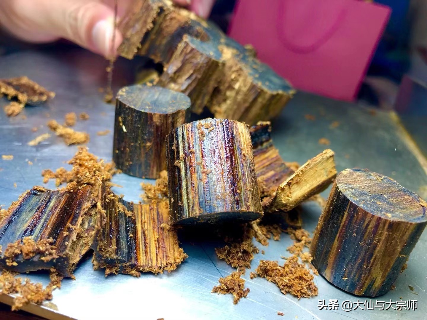 奇楠108颗手串值得珍藏吗,真正的奇楠手串价格