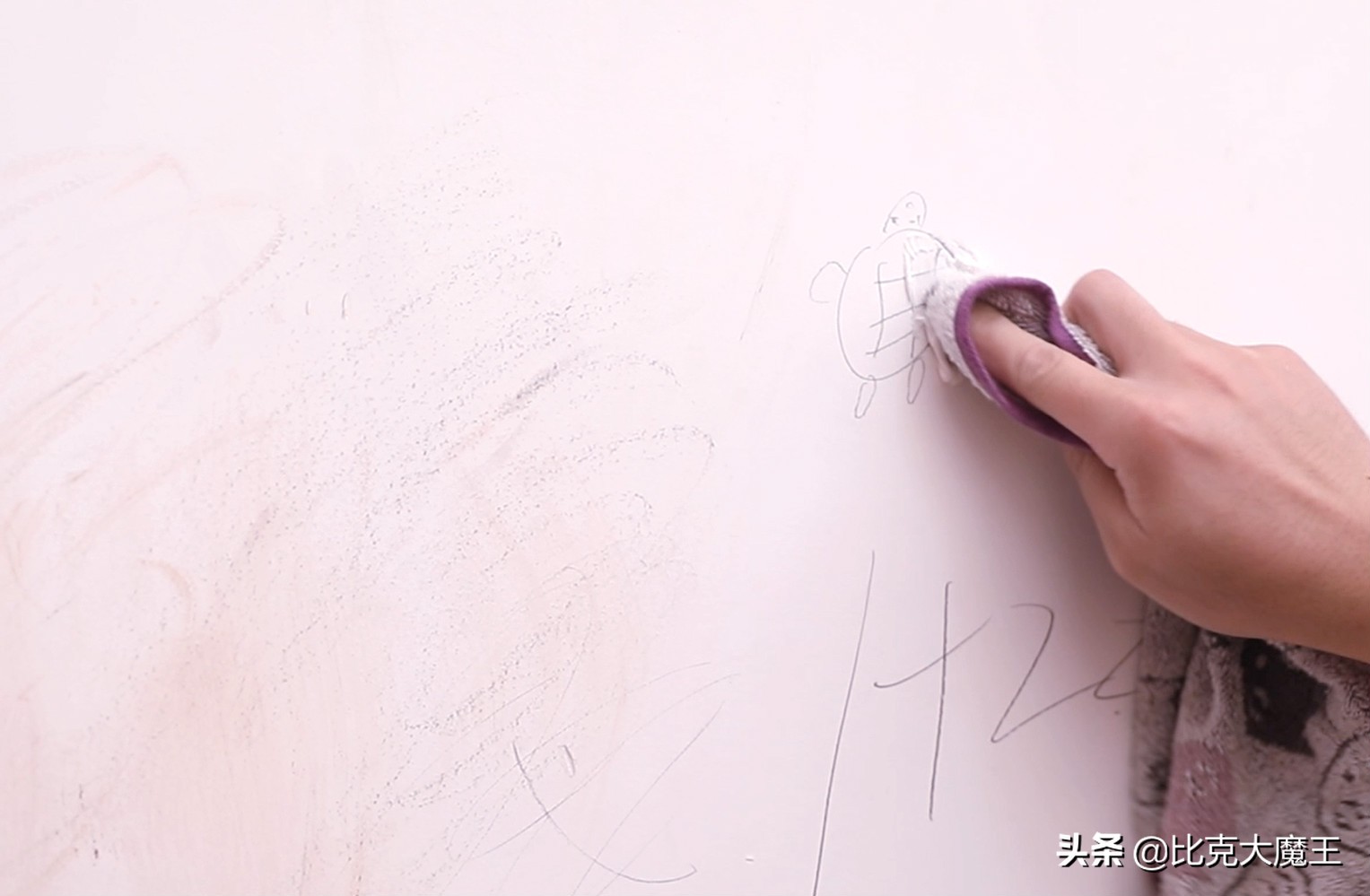 白墙脏了不用重新粉刷,白墙脏了原来可以不用重刷修复漆