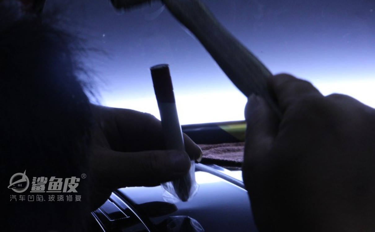 汽车凹陷修复最有效方法,汽车凹陷无痕修复最简单的方法