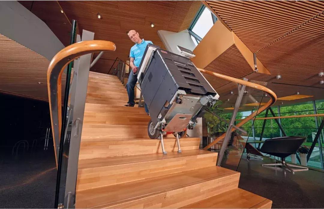 智能爬楼机促销价格,载人爬楼机批发价