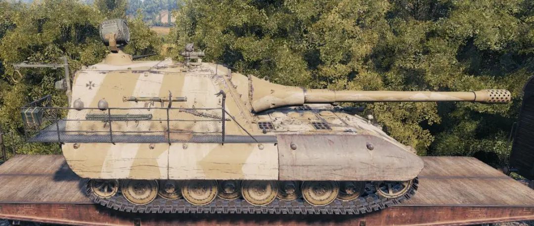 手执最锐矛身披最坚盾：这台坦克为何被唤作“装甲舰”？