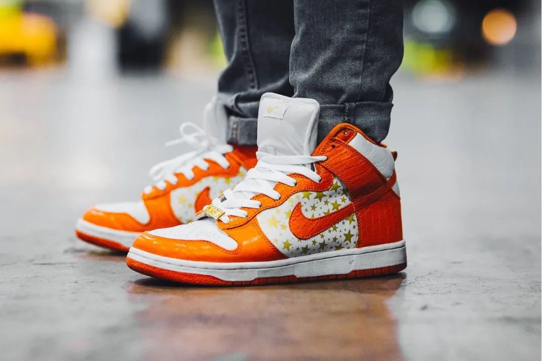 90年代的潮人,90后的卑微青春