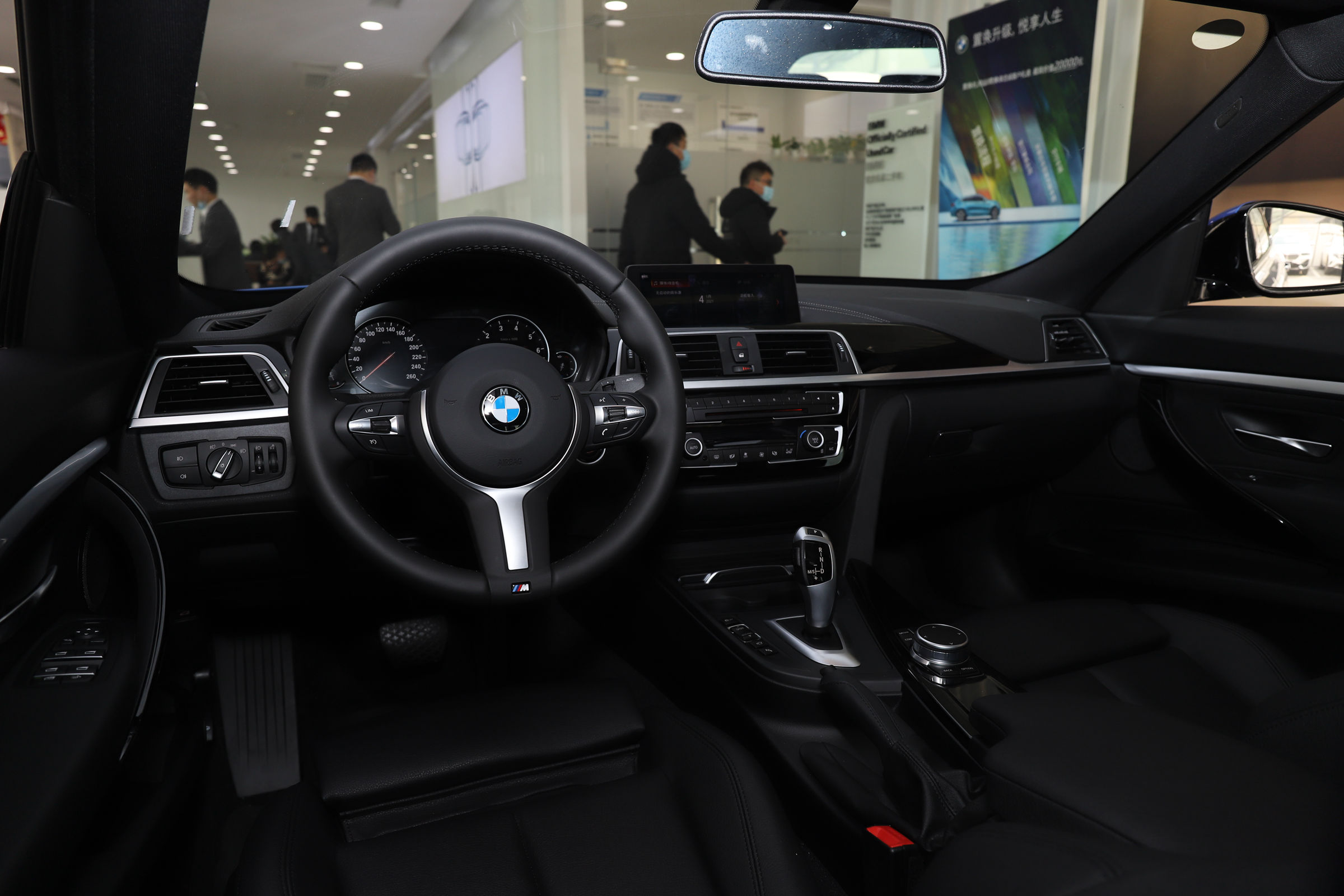 宝马gt3系进口顶配,宝马3系gt热销中购车优惠8万