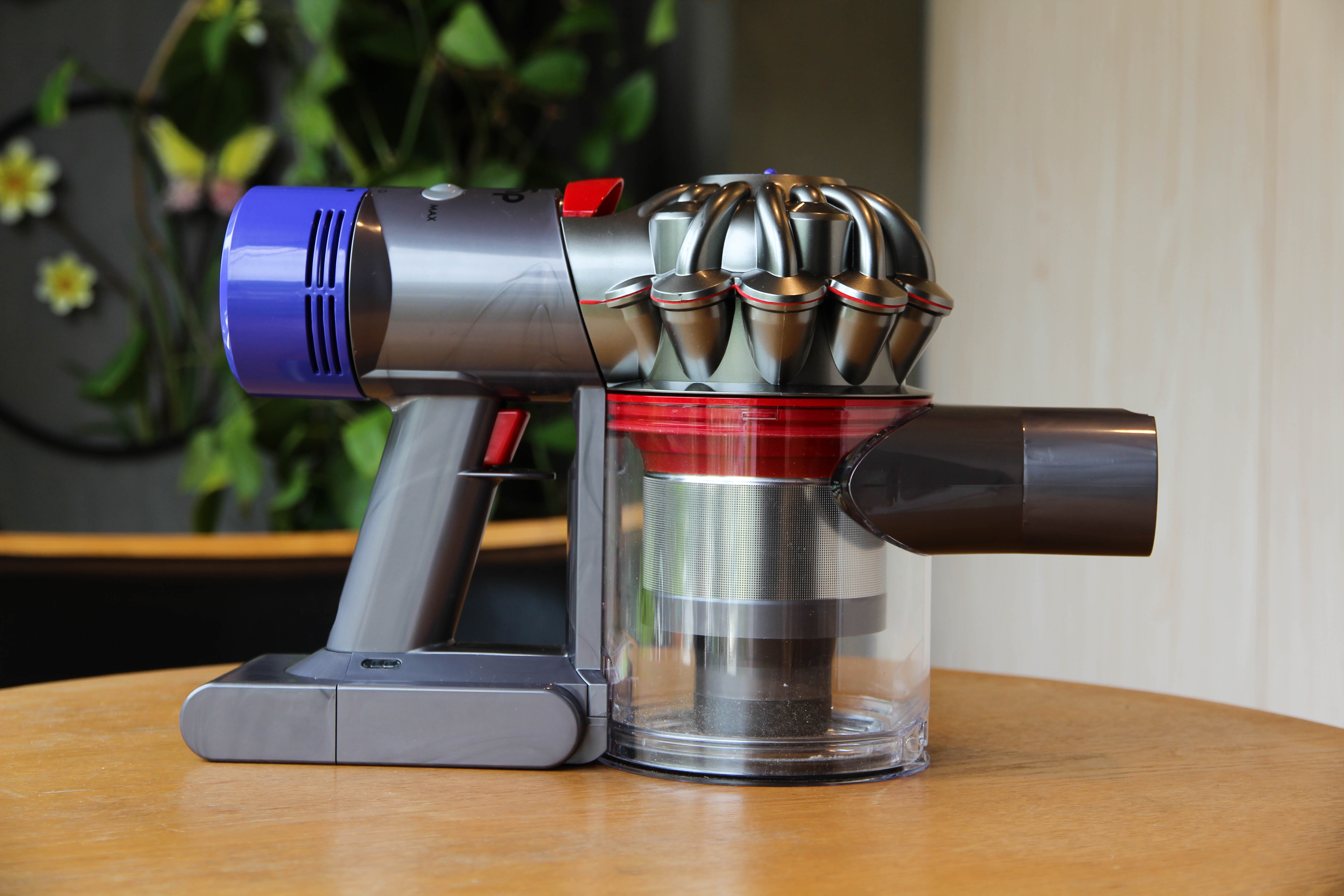 戴森吸尘器v8开箱全过程,戴森吸尘器v8fluffyorigin