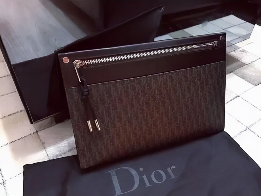 dior在法文中的含义,dior在法国怎么念