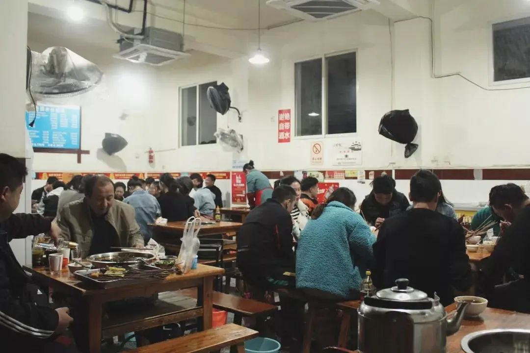 四川人离不开的火锅,四川人离不开的小吃