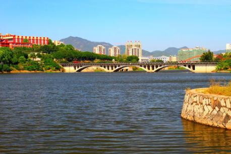 仰恩大学VS福建阳光学院，哪个学校好，你会选择谁？