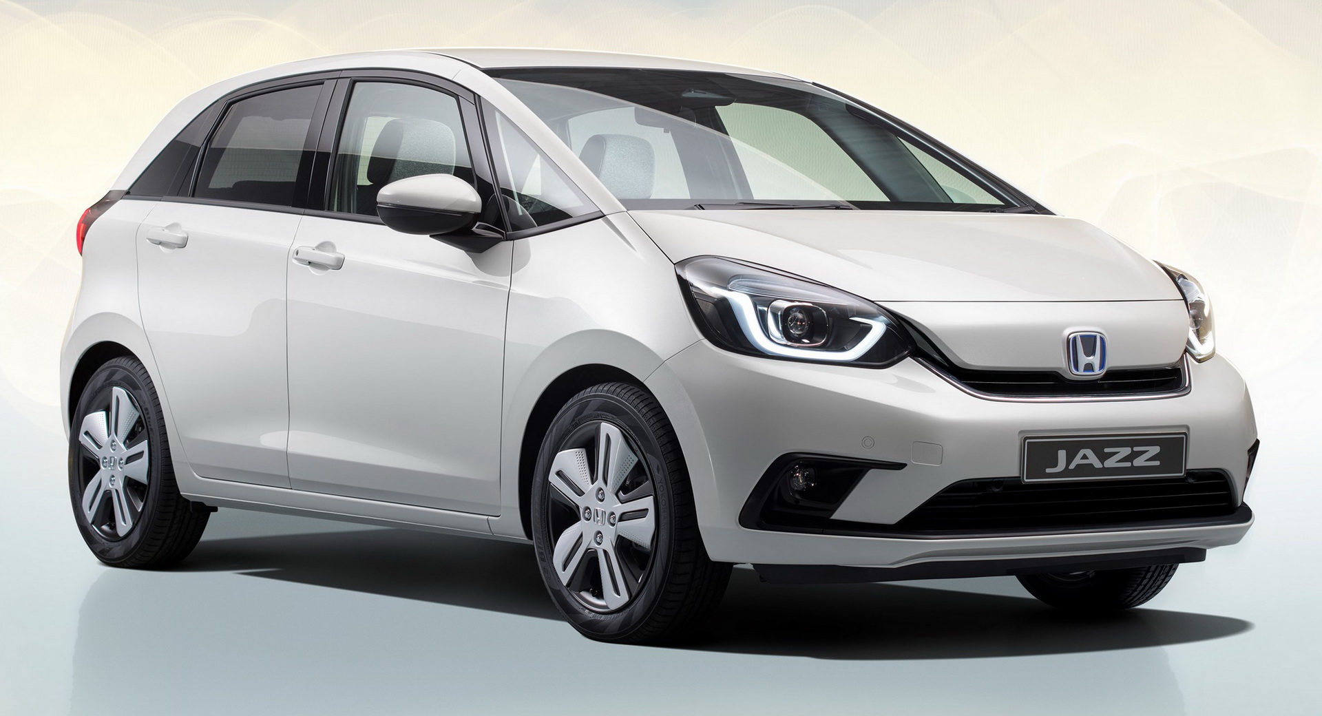 本田飞度gk52018,新款飞度和gk5的区别