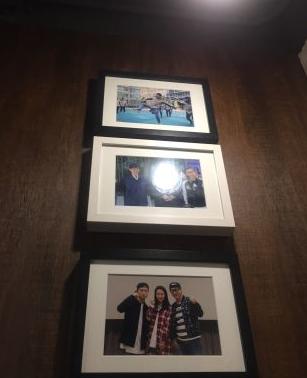 首尔runningman打卡,runningman王鼻子小黑屋