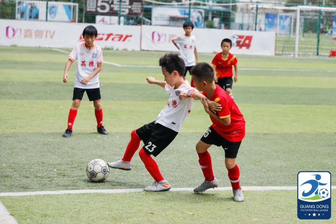 国内一个专门青训的教练,无证青训教练