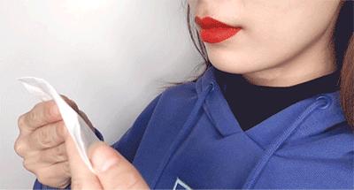 有没有吃饭喝水不掉色的口红,口红接吻不掉色