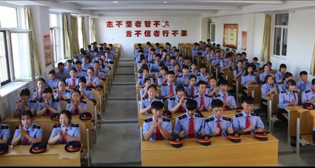 陕西工业职业技术学院招生标准,陕西正大技师学院招生办电话