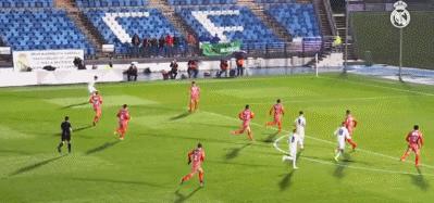 花样百出，势不可挡，卡斯蒂亚少年们是怎样踢球的？