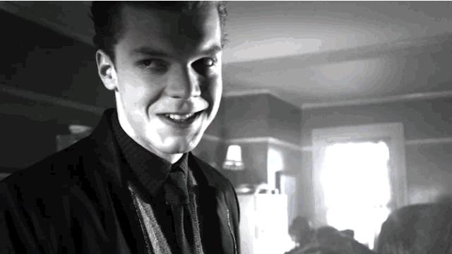 哥谭看完后应该接着看什么,哥谭1-5季一口气看完