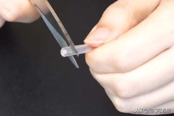 破旧雨伞别扔了,废旧的雨伞别扔还有大妙用