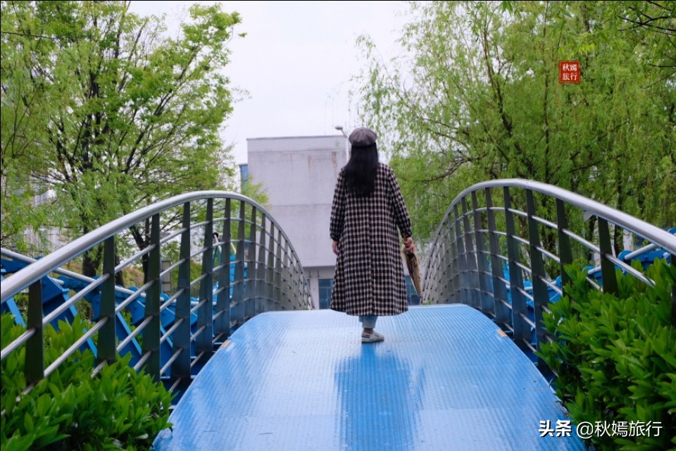 春雨菲菲游常熟滨江公园，浒浦江边品江鲜，23道菜共720元贵吗？