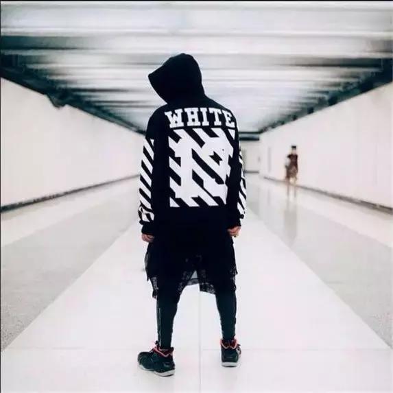 买一双合适的鞋真难,七千多元一双的鞋