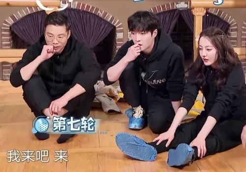 张艺兴为什么不追热巴,张艺兴对热巴做的一件事让人爆笑