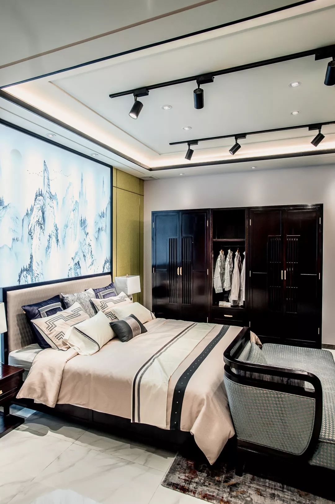 实木的大床好吗,实木大床睡觉就是舒服