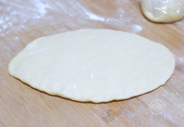 吐司烤完不好切,吐司很柔软拉丝但不够筋道