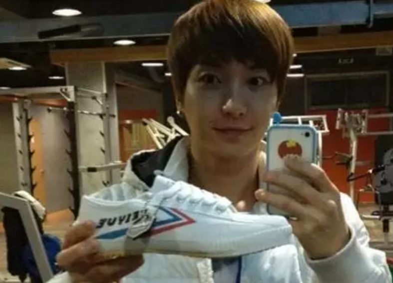 中国地摊现状如何,中国地摊鞋成了国际大牌