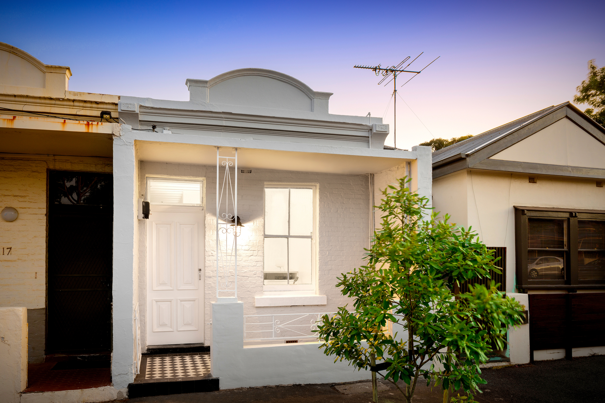 CurtainCottage，直线式灯光流转的英伦式小屋ApparteStudio