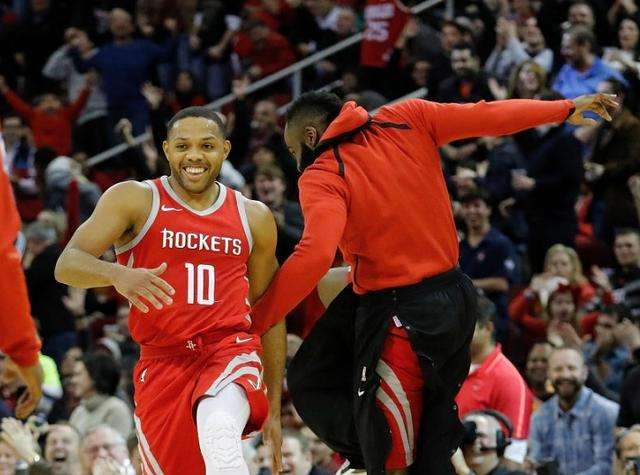 2场比赛狂砍64分!火箭7号秀这次真的暴走了!莫雷不交易是对的!