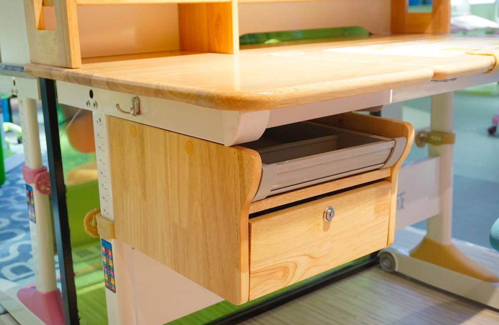 博士有成学习桌测评,博士有成学习桌系列区别