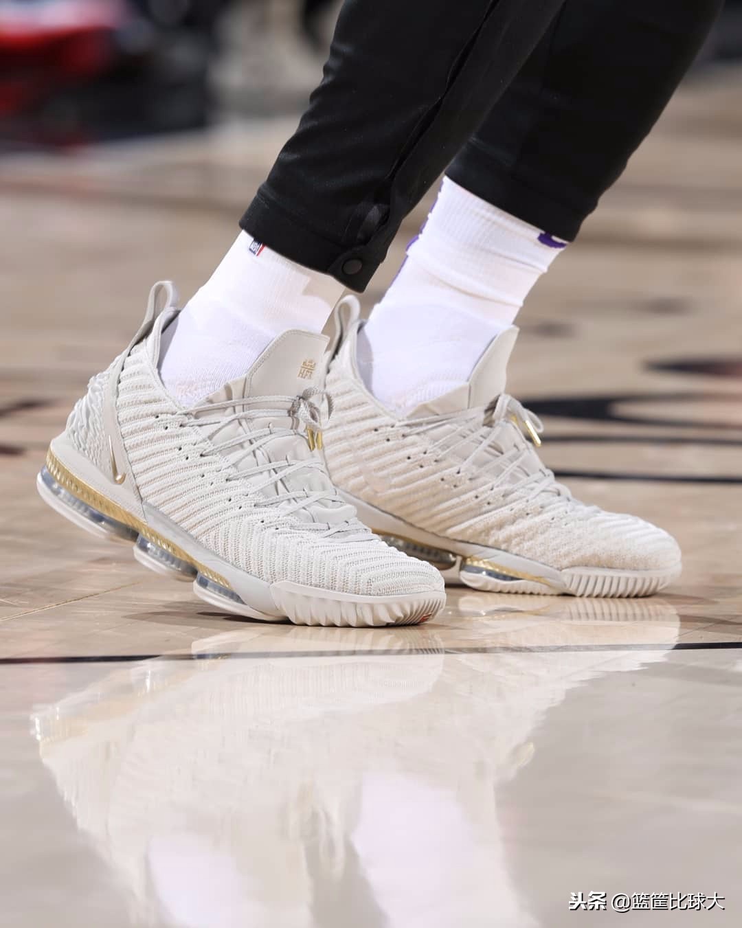 李小龙科比,科比李小龙球鞋