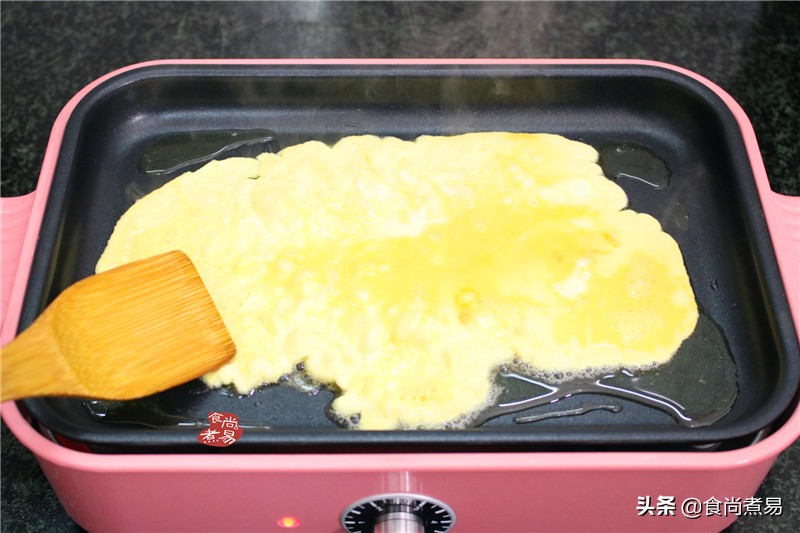 只用鸡蛋和剩饭做美食,一碗剩饭一个瘦肉