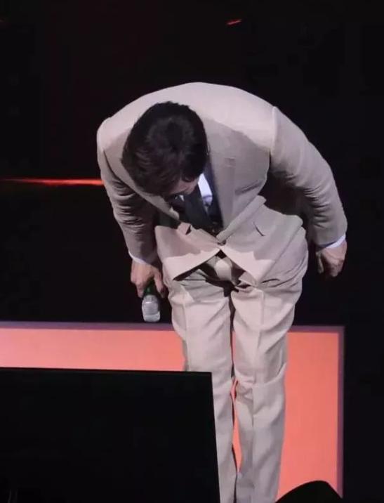 黄安接受采访谈费玉清,黄安辟谣费玉清病危传闻