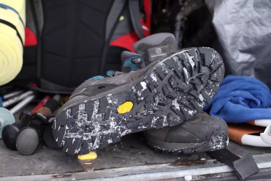 可以防崴脚的户外鞋,户外运动推荐鞋子品牌