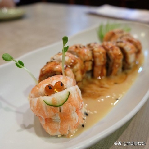 泰国曼谷街头美食草莓冰沙,泰国高档特色美食