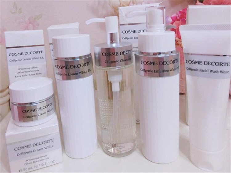 适合皮肤暗沉的水乳测评,水乳推荐20岁干皮暗沉