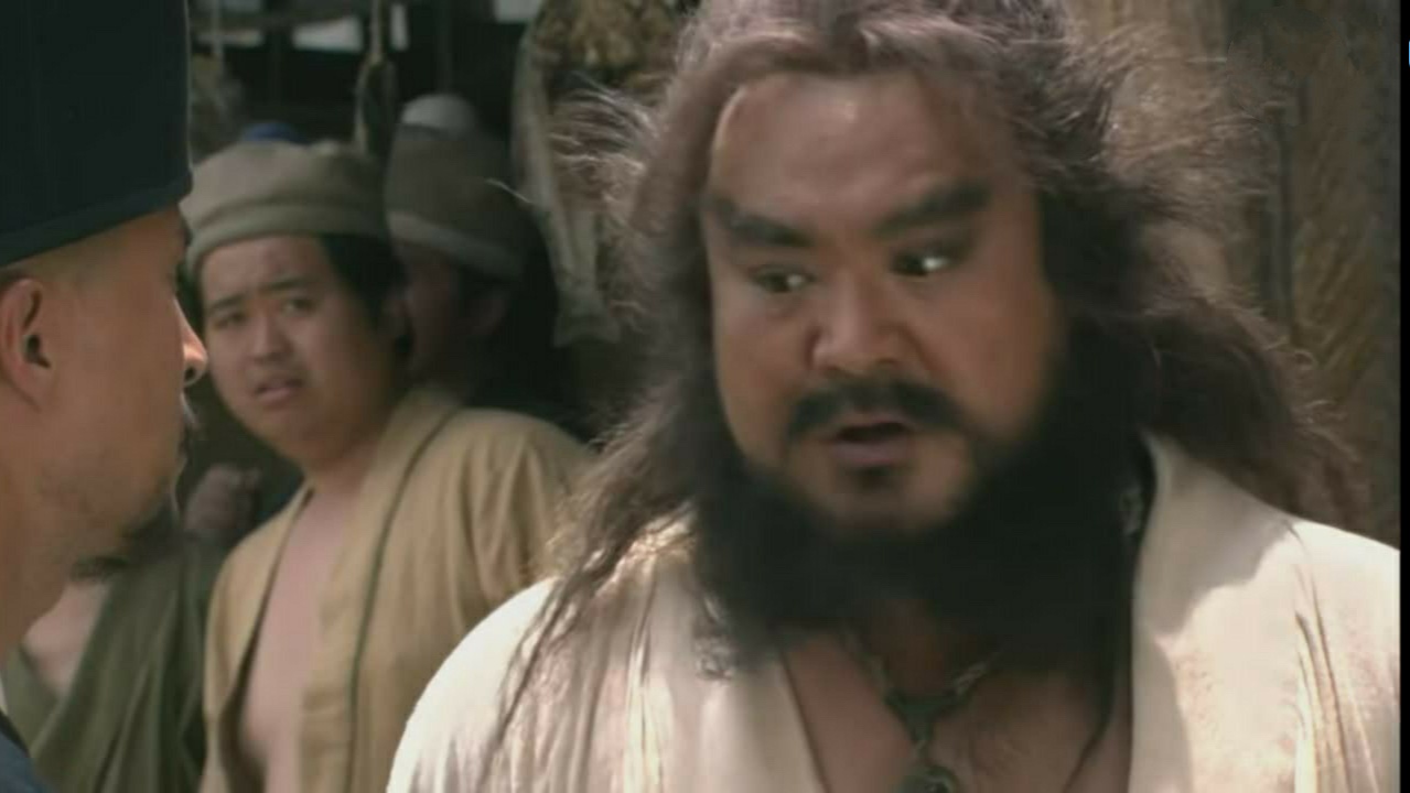 高俅去水泊梁山,水浒传高俅踢足球是哪一集