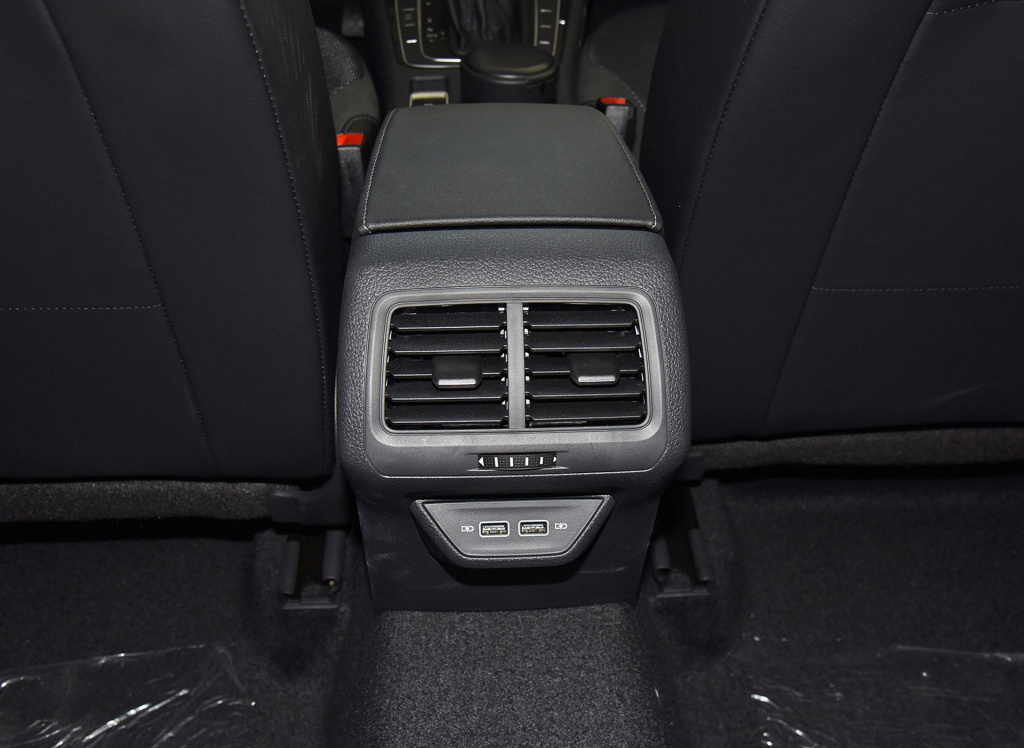 小猫购买推荐,19款高尔夫280tsi豪华评测