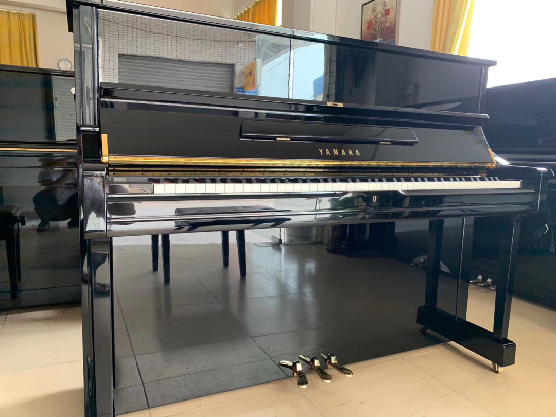 四年的二手钢琴一般几折,南京二手钢琴到哪里去卖