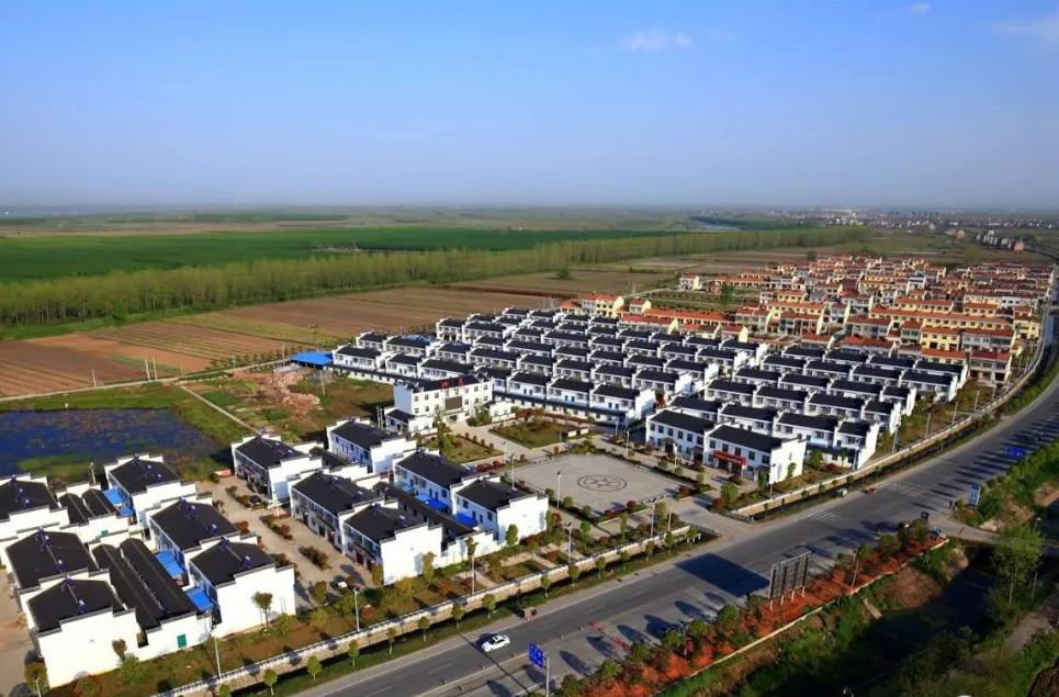 她靠捡破烂发家,他靠捡破烂为生却捐款上百万