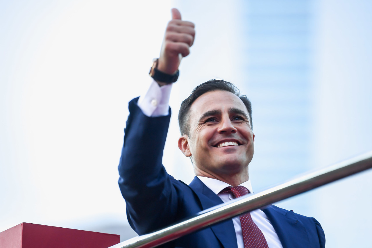 中国足球何日出头下一句,中国足球何日出头什么意思