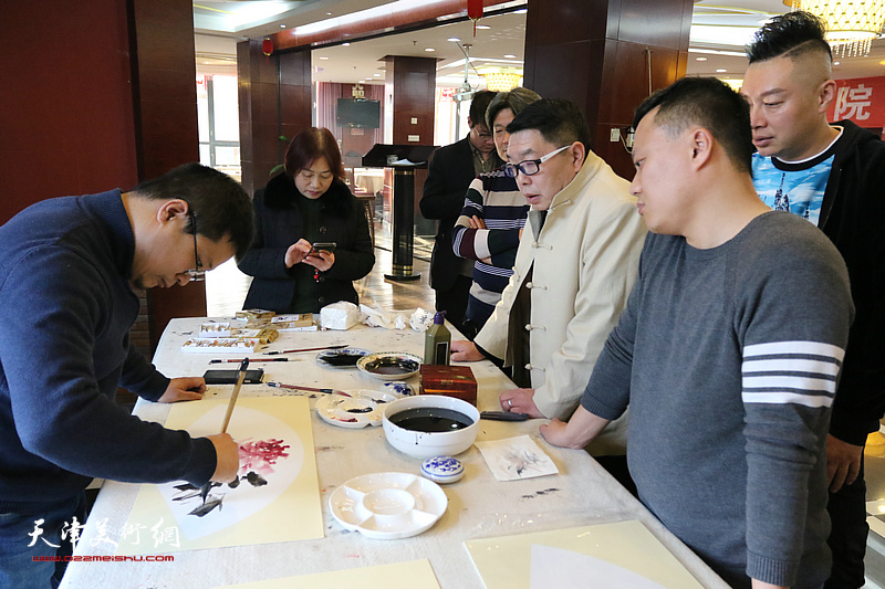 巨龙画院新春团拜活动在江泽福轩大饭店举行