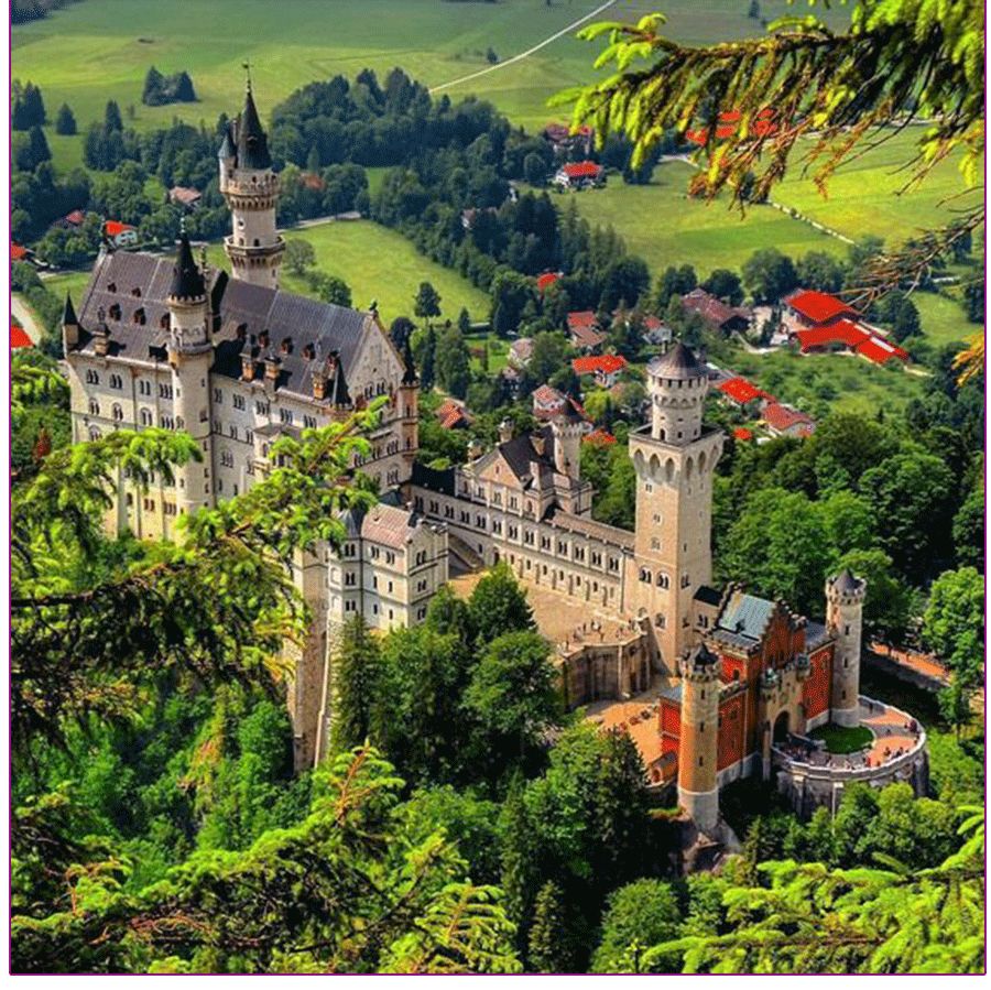 6-12岁儿童画城堡里的小王子,创意儿童画美丽的家