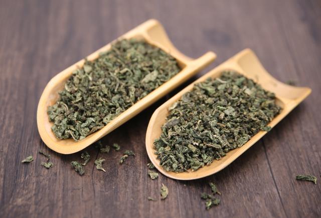 糖尿病人能喝蒲公英和枸杞泡水吗,鹅蛋煮蒲公英治糖尿病真的有效吗