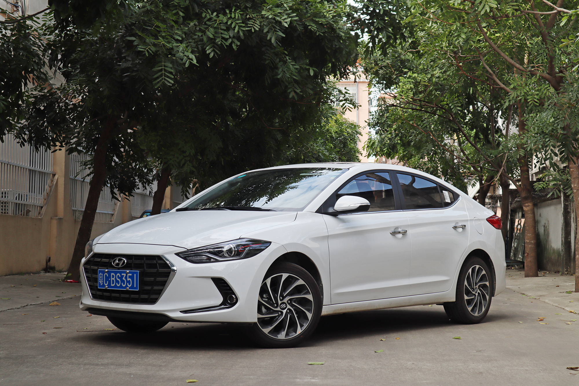 领动1.5和雷凌1.2t哪个油耗高,丰田雷凌1.5对比现代领动1.6