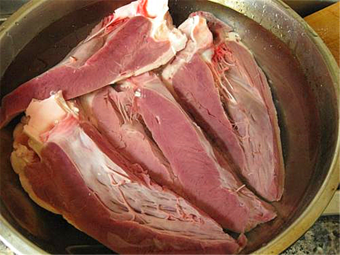 猫咪可以不吃猫粮吗只吃肉吗,猫咪不吃猫粮怎么办教你三招治疗