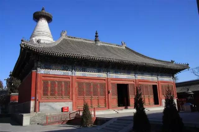 北京有什么寺庙可以烧香拜佛,祈福最好的寺庙北京