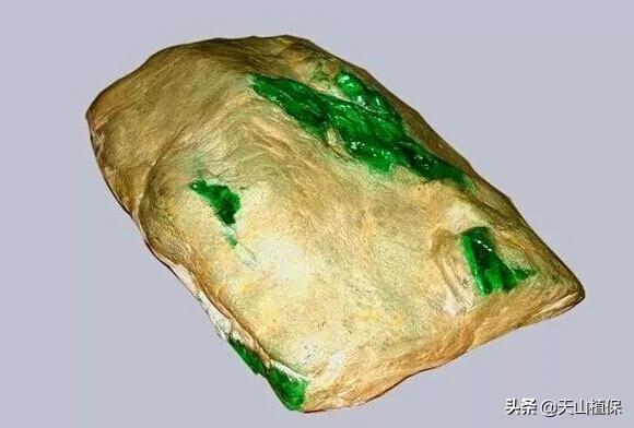 怎么捡到价值极高的石头,捡到一块石头价值千万