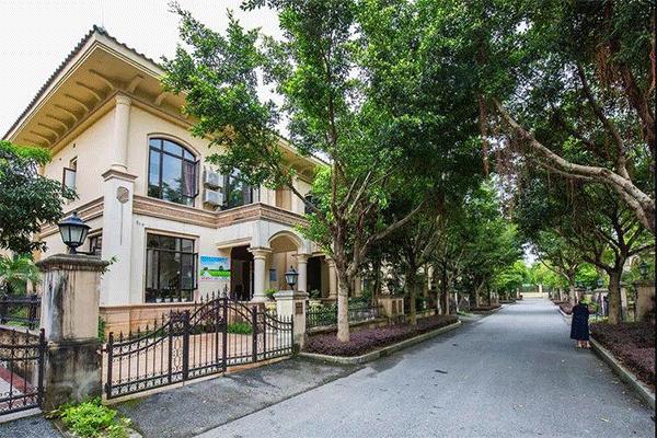 清远温泉民宿带私人泡池2房,清远温泉别墅3房带ktv