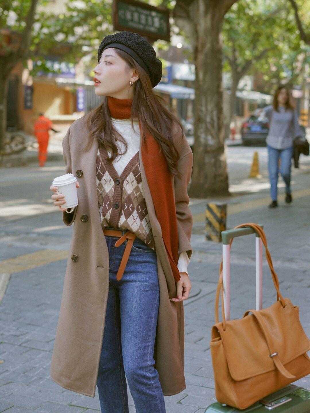 羽绒服加绒裤有哪些穿搭要点,冬季毛呢裤怎么搭配羽绒服