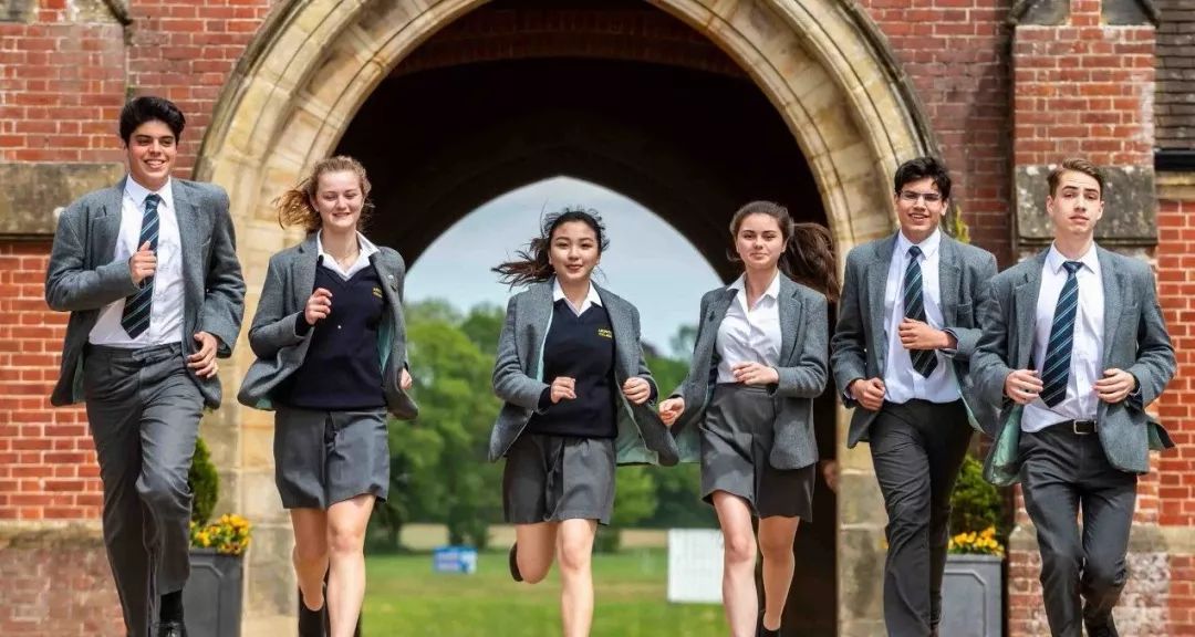 萨塞克斯丨阿丁莱学院