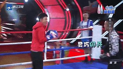 詹姆斯和张伟丽,詹姆斯能不能打赢大猩猩